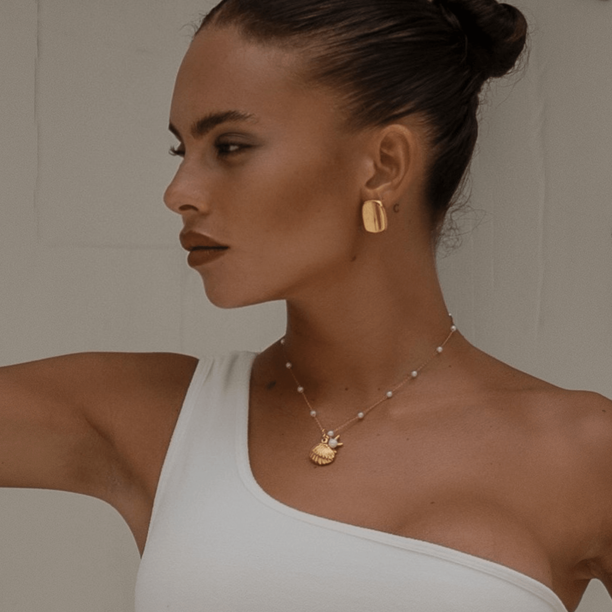 TidalGleamEarringsGold-Nuamore_10.png