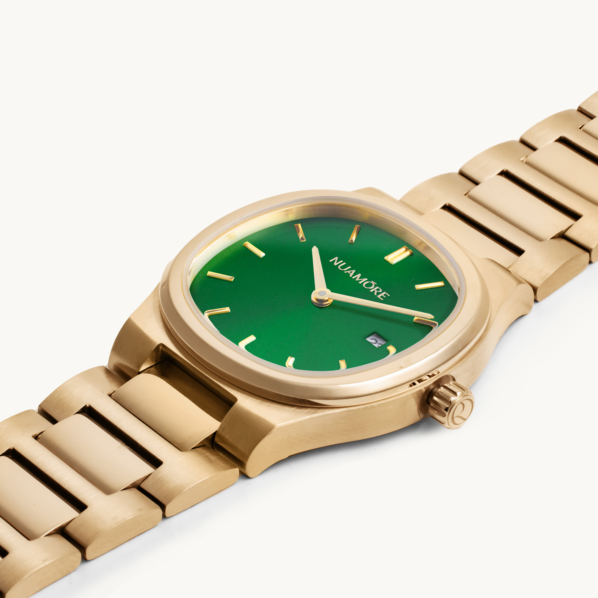 emeraldwatch-angle1_e189d02f-c4ea-43f1-b6ad-3d0c234a2eb3.png