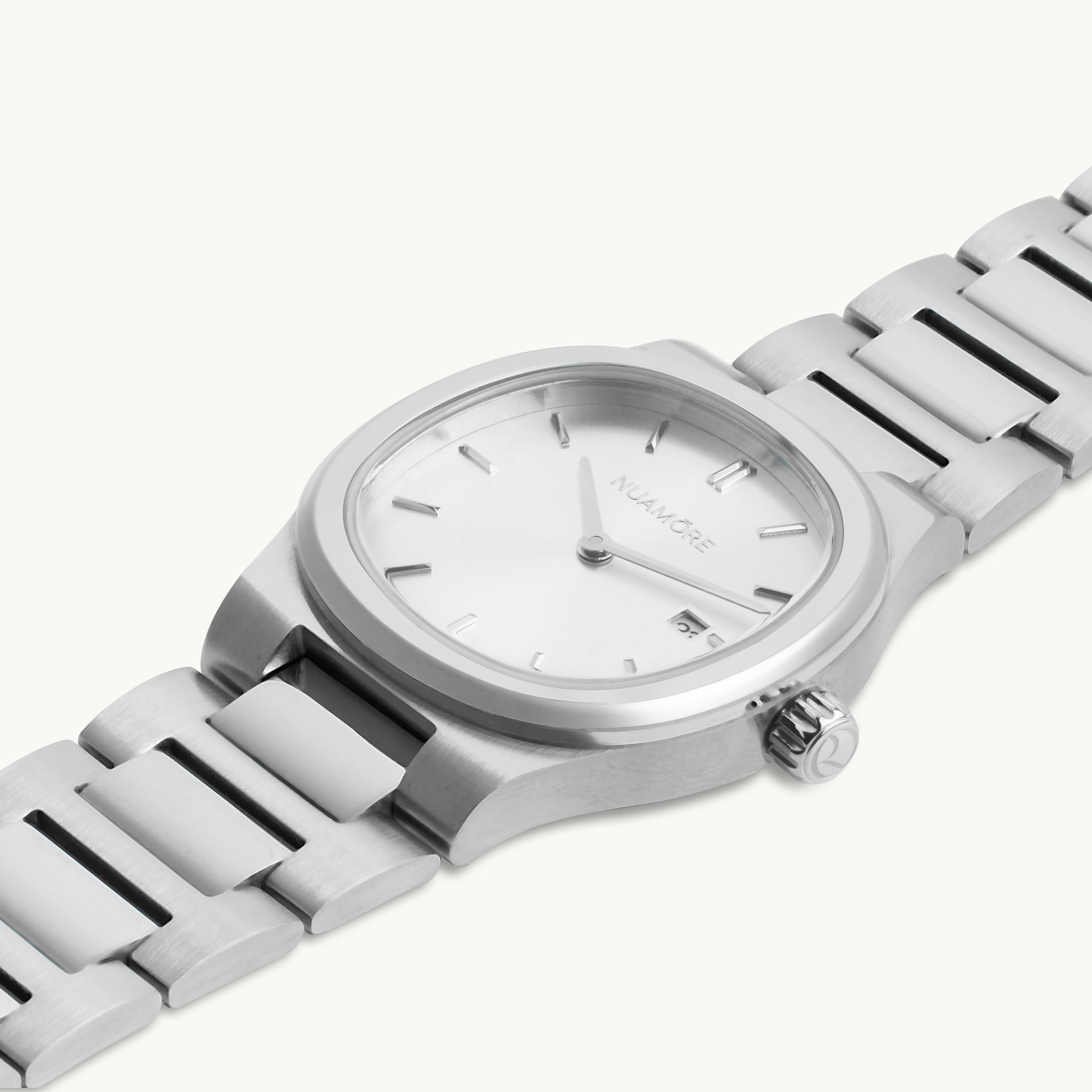 silverwatch-angle1_e259f971-b7a1-492d-ae63-a1b9564b0cdf.png